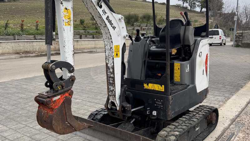 OmecoHub - BOBCAT E17